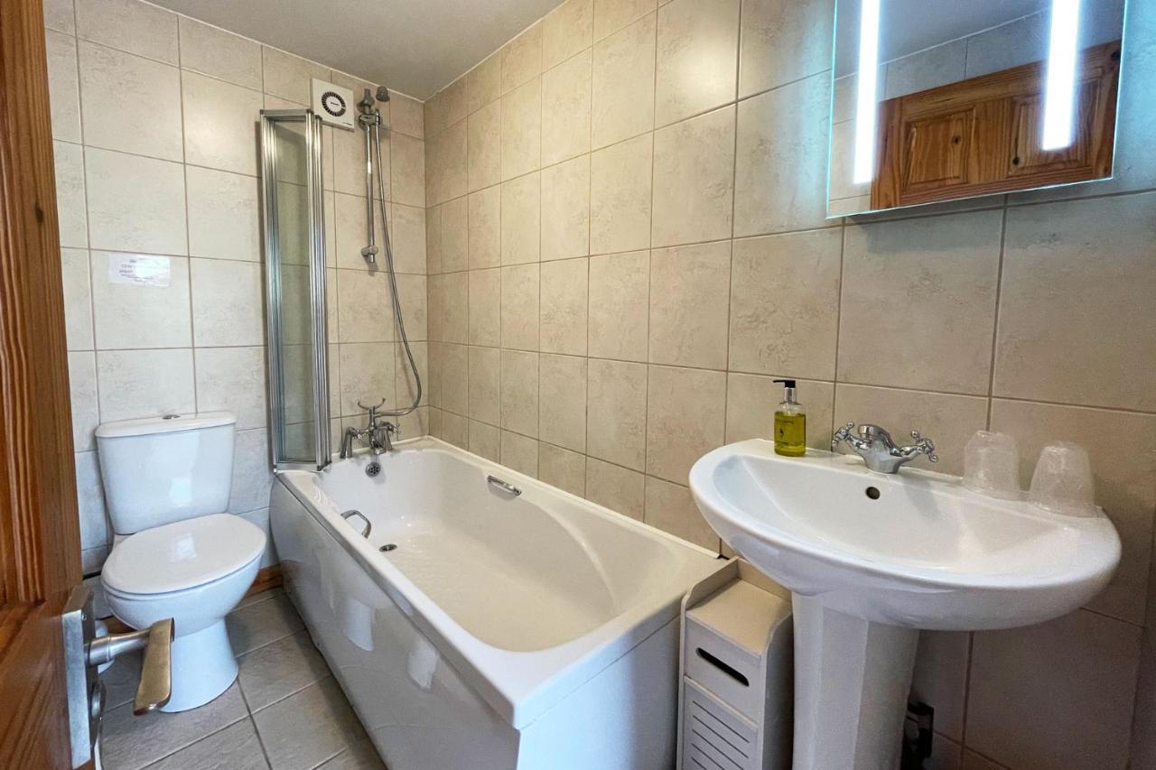 New Inn Lane Holiday Cottages 이브샘 외부 사진