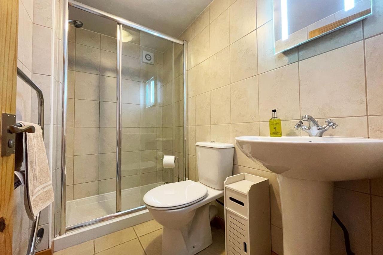 New Inn Lane Holiday Cottages 이브샘 외부 사진